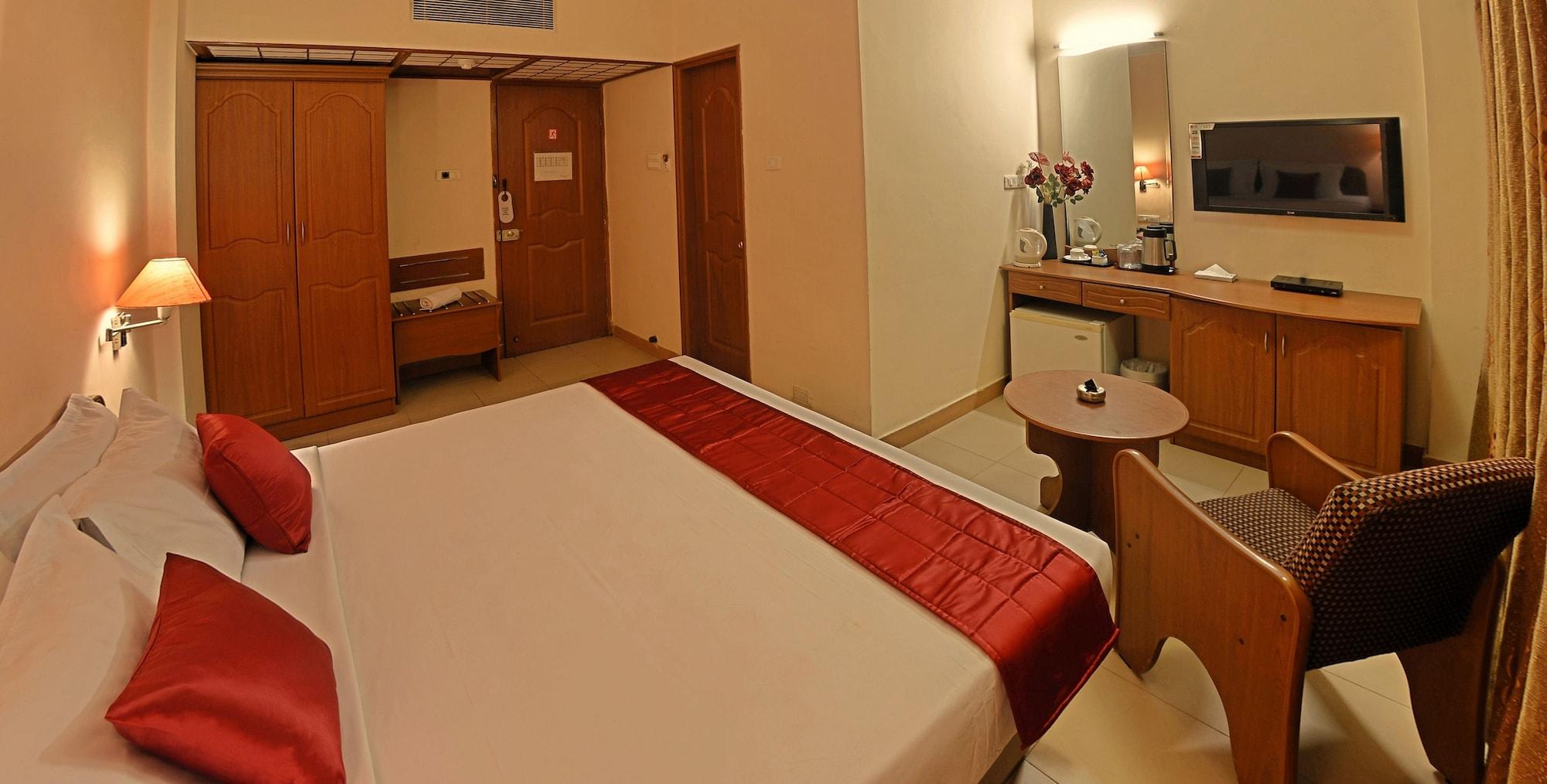 Super Townhouse Koyambedu Hotel Csennai Kültér fotó