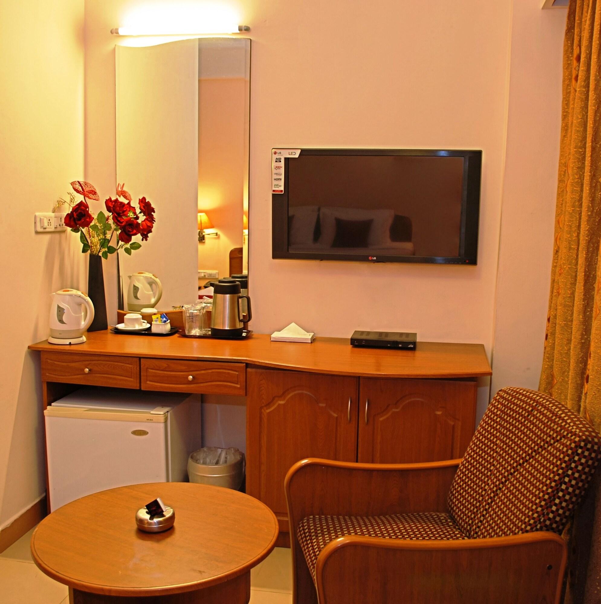 Super Townhouse Koyambedu Hotel Csennai Kültér fotó