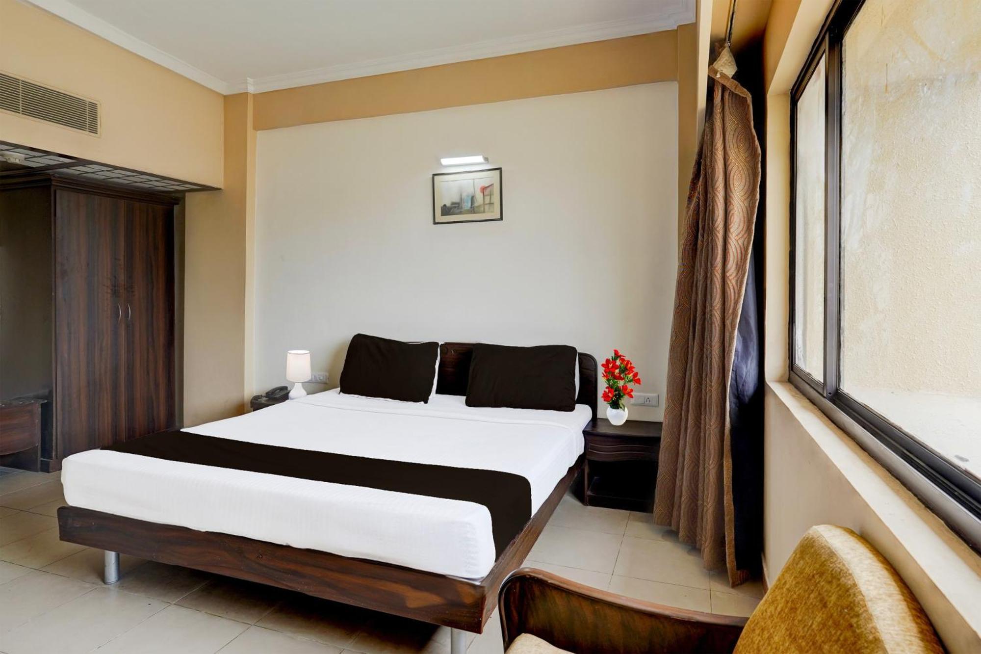 Super Townhouse Koyambedu Hotel Csennai Kültér fotó