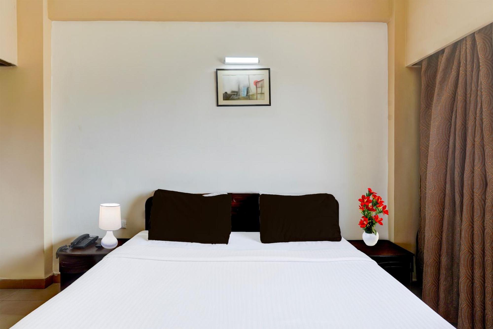 Super Townhouse Koyambedu Hotel Csennai Kültér fotó