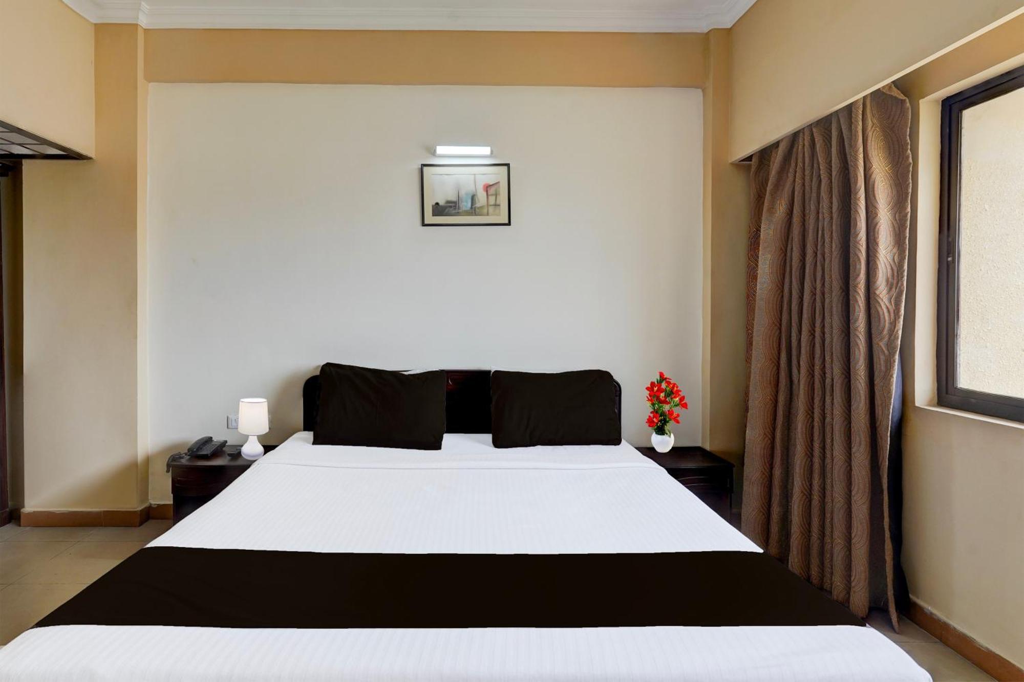 Super Townhouse Koyambedu Hotel Csennai Kültér fotó
