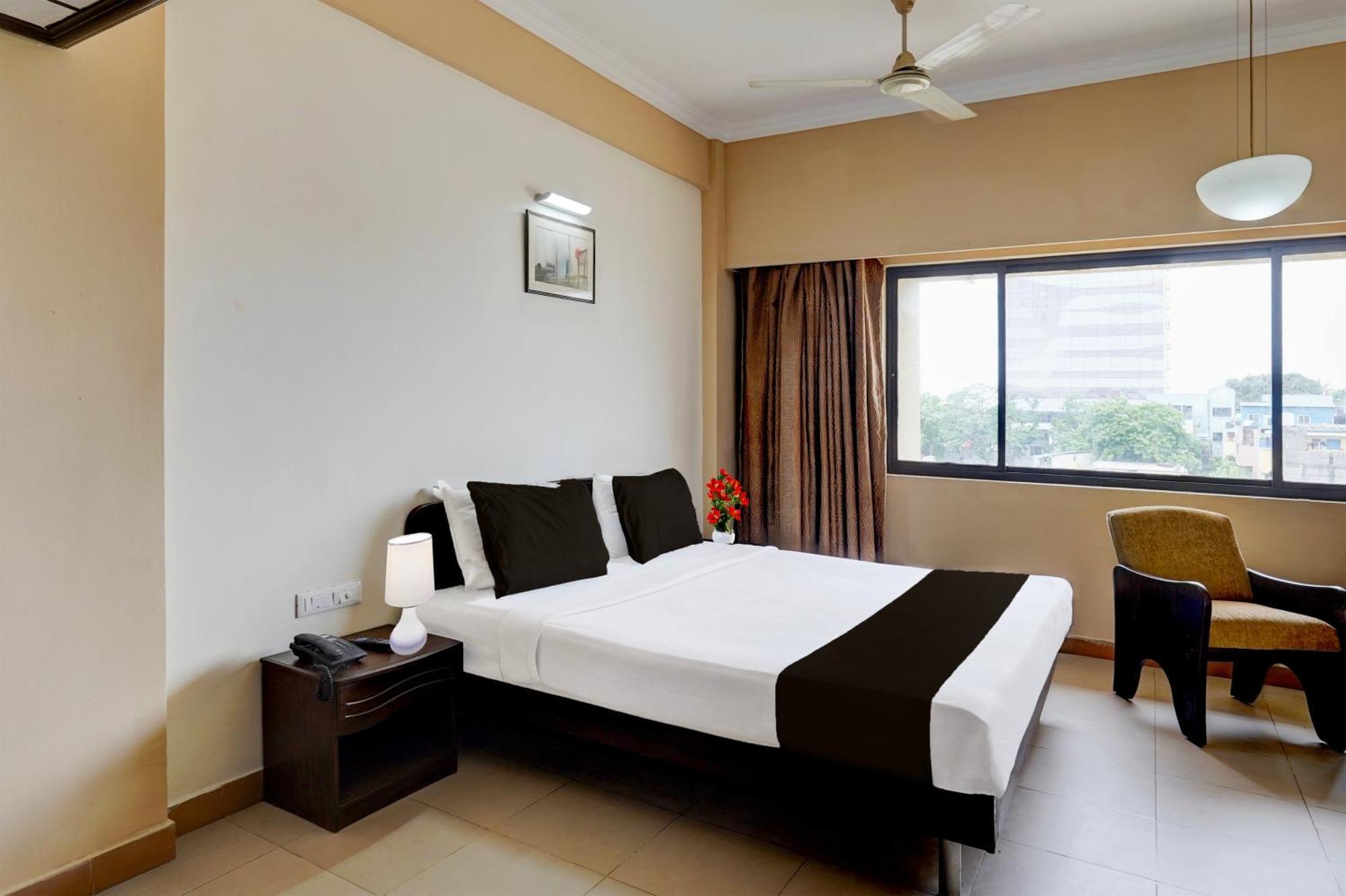 Super Townhouse Koyambedu Hotel Csennai Kültér fotó