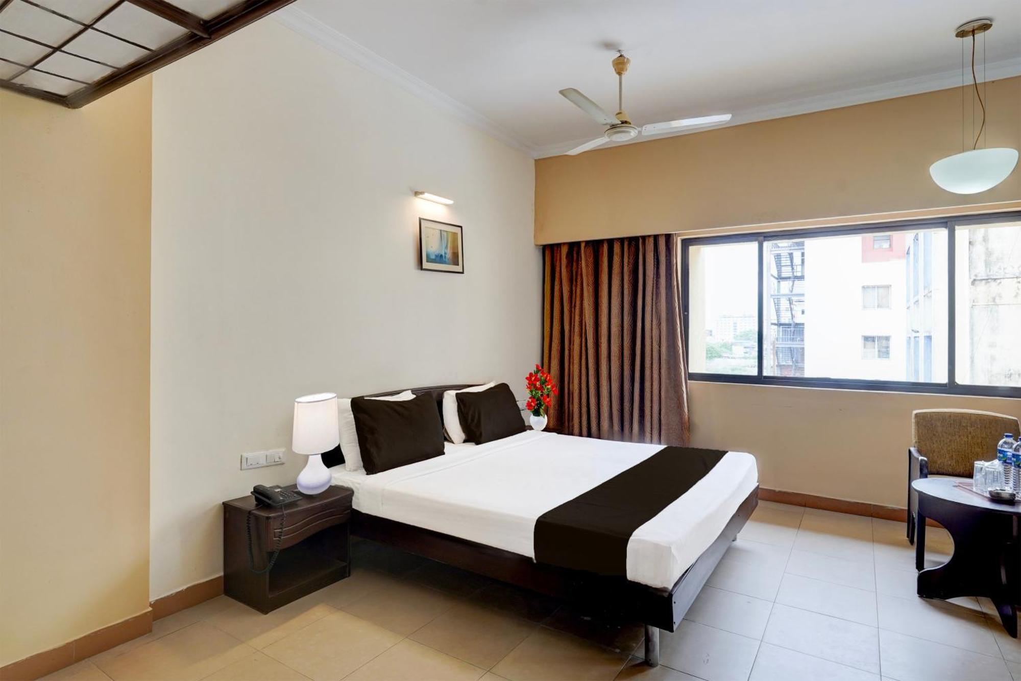Super Townhouse Koyambedu Hotel Csennai Kültér fotó