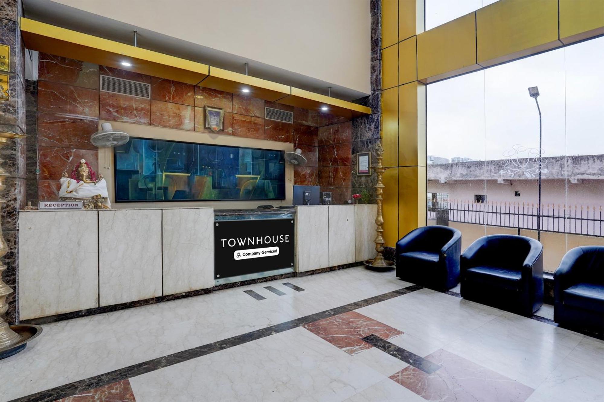 Super Townhouse Koyambedu Hotel Csennai Kültér fotó
