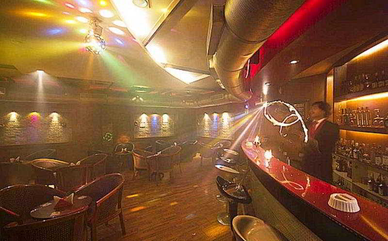 Super Townhouse Koyambedu Hotel Csennai Kültér fotó