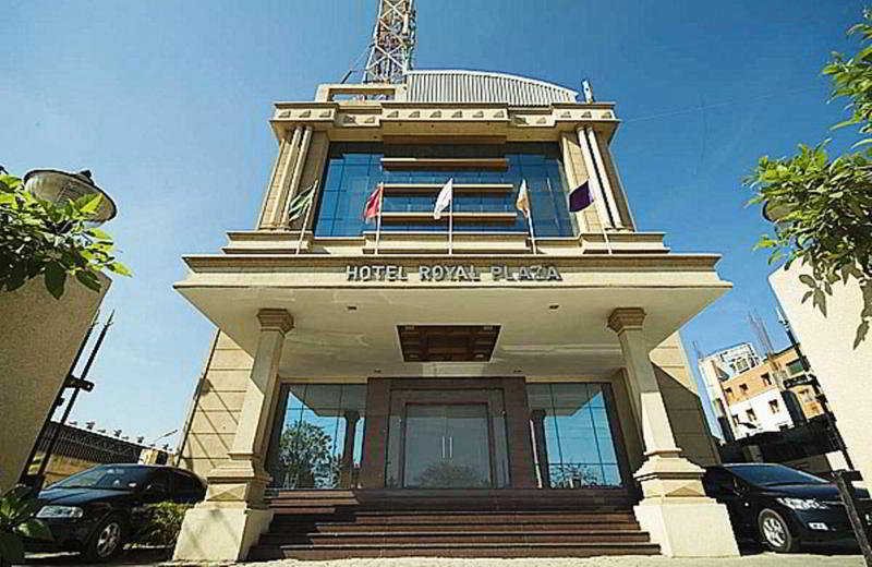 Super Townhouse Koyambedu Hotel Csennai Kültér fotó