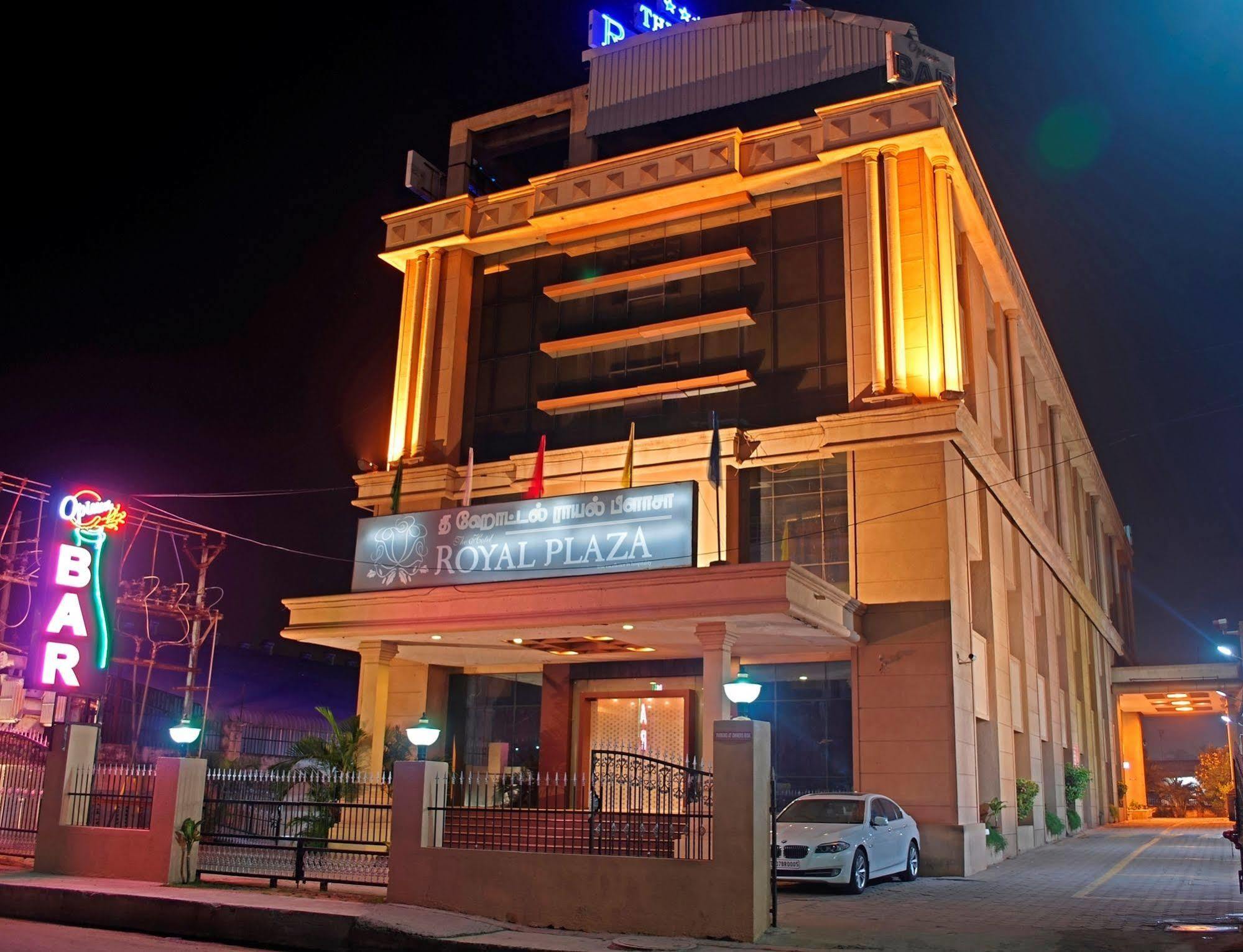 Super Townhouse Koyambedu Hotel Csennai Kültér fotó